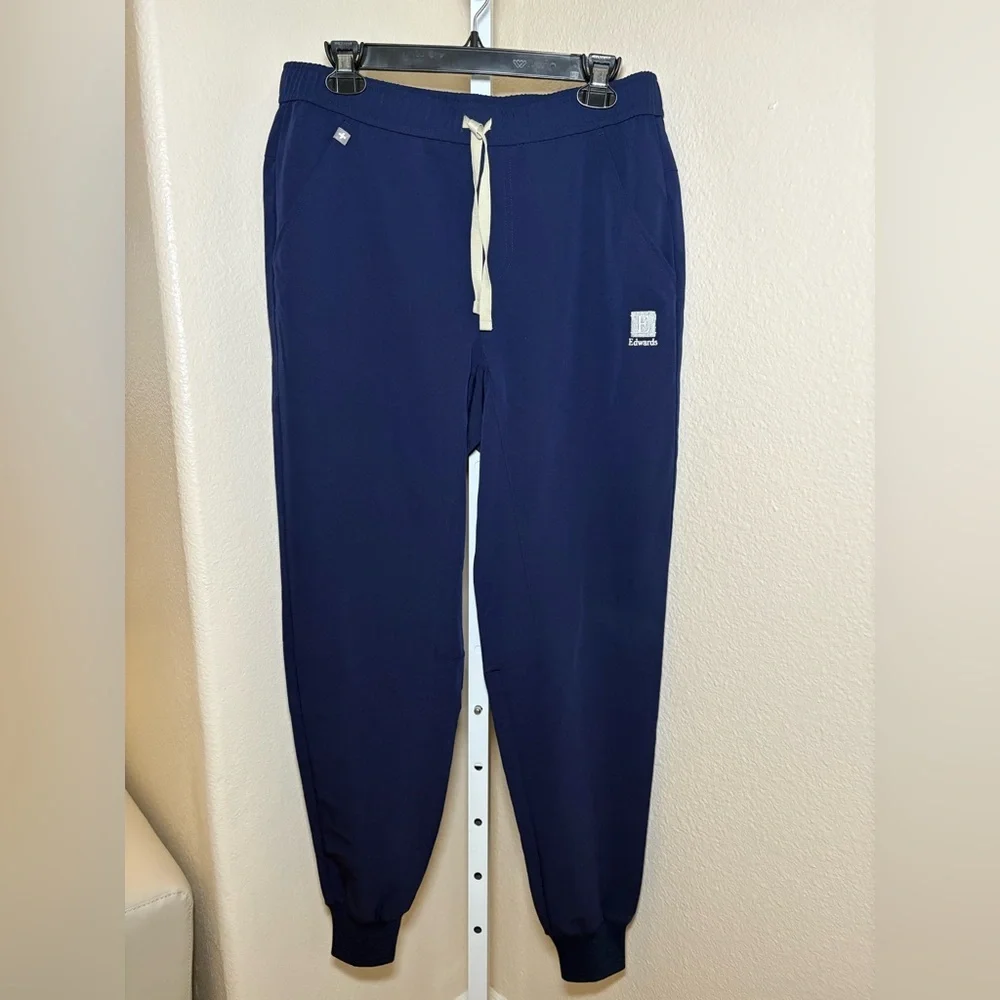 NWT - Figs Tansen Jogger Scrub Pants in Navy - Size M (Regular)
